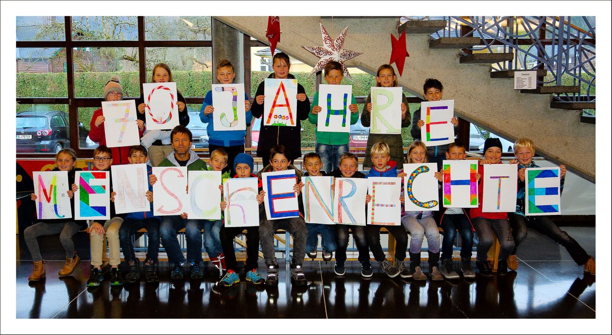 menschenrechte plakat 1b klasse 01 ok